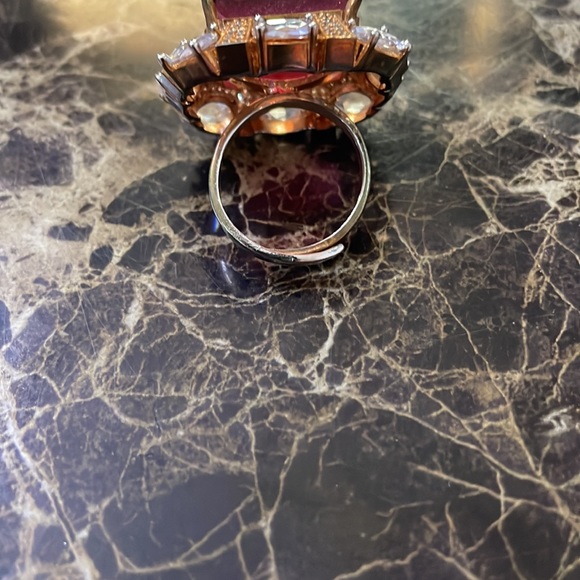 Ring 💍 - Picture 3 of 4